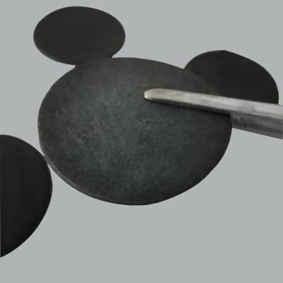 碳纖(xian)維導熱(rè)墊片