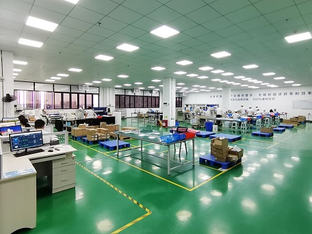 後工序(xu)、模切&包裝車間(jian)