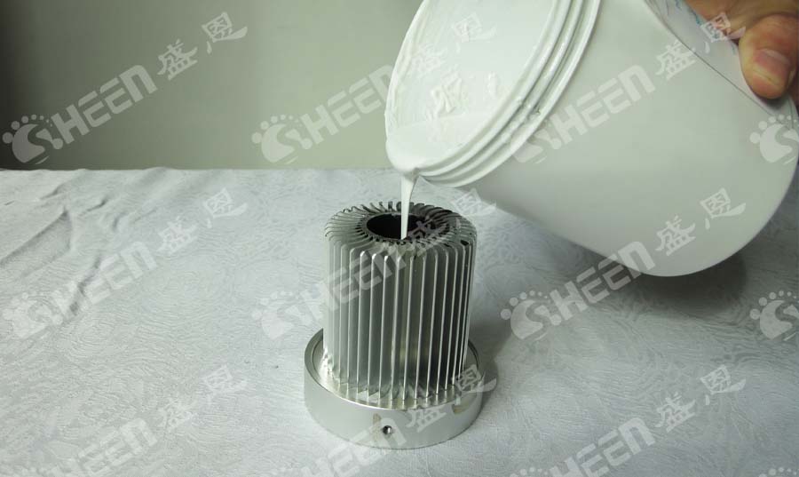 導(dǎo)熱灌封(feng)膠在高(gao)功率射(shè)頻模塊(kuài)中的關(guān)鍵應用(yong)