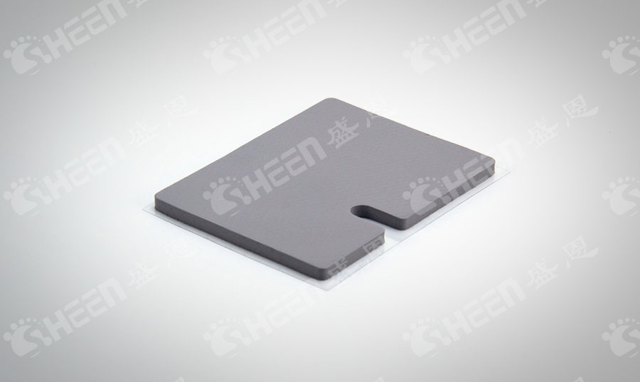 導(dao)熱矽膠(jiāo)片：電子(zi)設備的(de)高效散(sàn)熱守護(hu)者